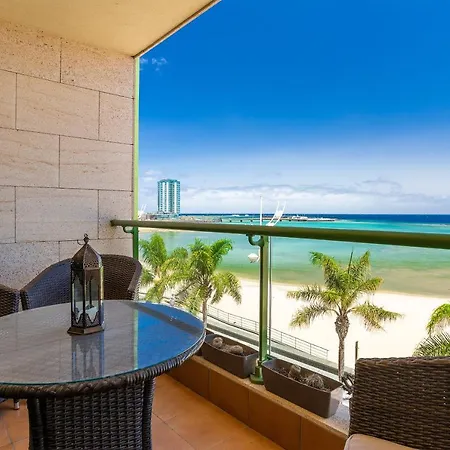 Sands- Seafront - Sea Views - Private Underground Parking Apartamento *