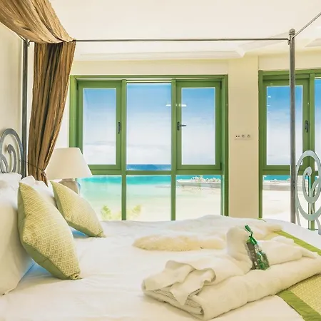 Apartamento Sands- Seafront - Sea Views - Private Underground Parking *