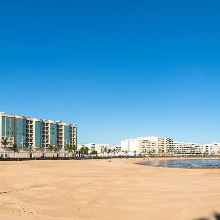 Apartamento Sands- Seafront - Sea Views - Private Underground Parking *
