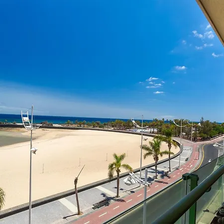 شقة Sands- Seafront - Sea Views - Private Underground Parking *